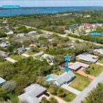 Salty Shores short walk to the river