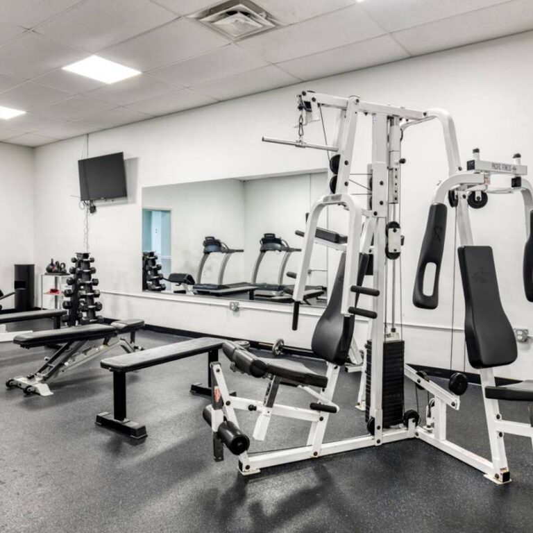 Colony Reef 3203 weight room